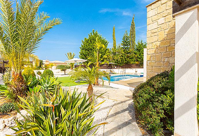 Garden area . - Villa Thalassa . (Galería de imágenes) }}