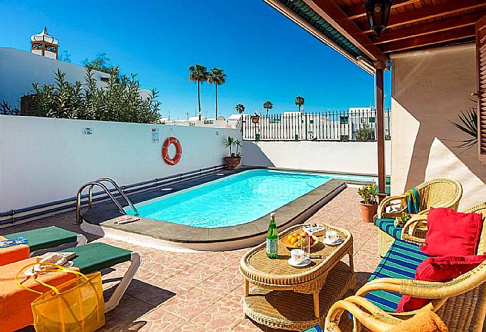 Private pool with terrace area . - Villa Rosamar . (Галерея фотографий) }}
