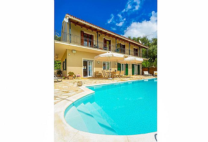 Beautiful villa with private infinity pool and terrace with sea views . - Villa Katerina . (Photo Gallery) }}