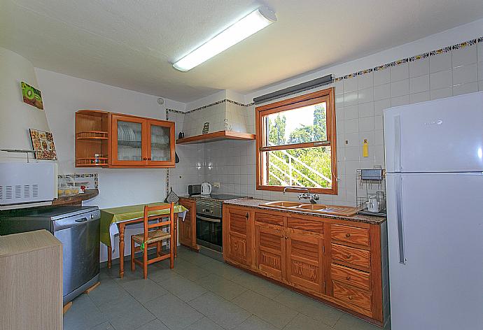 Equipped kitchen . - Villa Roig . (Fotogalerie) }}