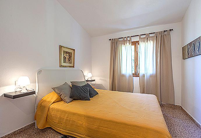 Double bedroom with A/C . - Villa Dionis . (Photo Gallery) }}