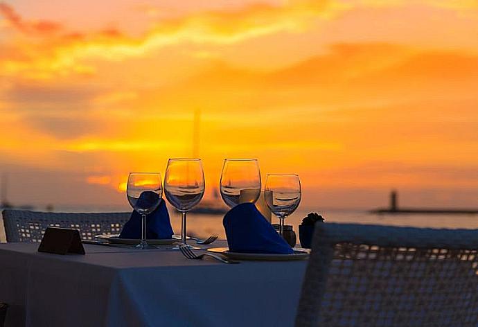 Mallorca sunset . - Villa Dionis . (Photo Gallery) }}