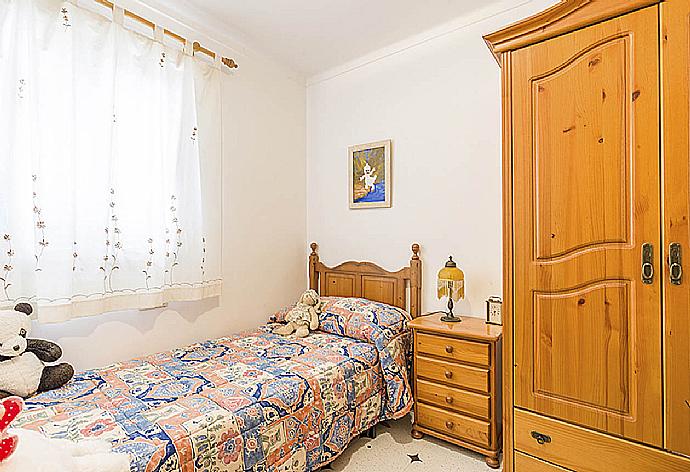 Single bedroom  . - Villa Pastora . (Галерея фотографий) }}