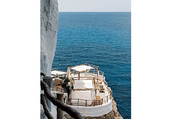 Cova Xoroi Bar and Restaurant . - Villa Tres Pinos . (Photo Gallery) }}