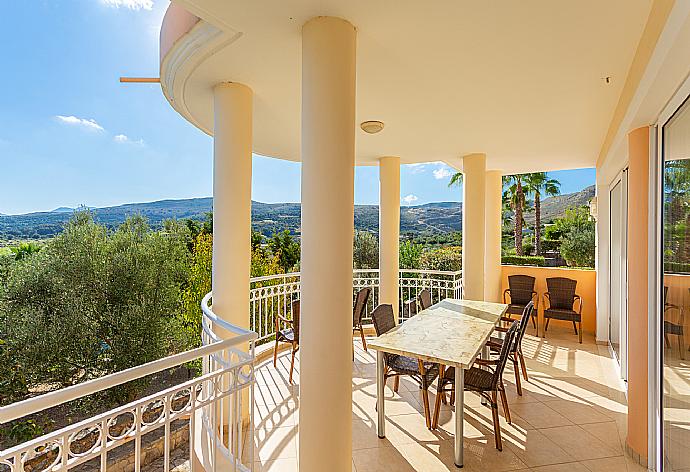 Balcony with countryside and sea views . - Villa Asimenia . (Photo Gallery) }}