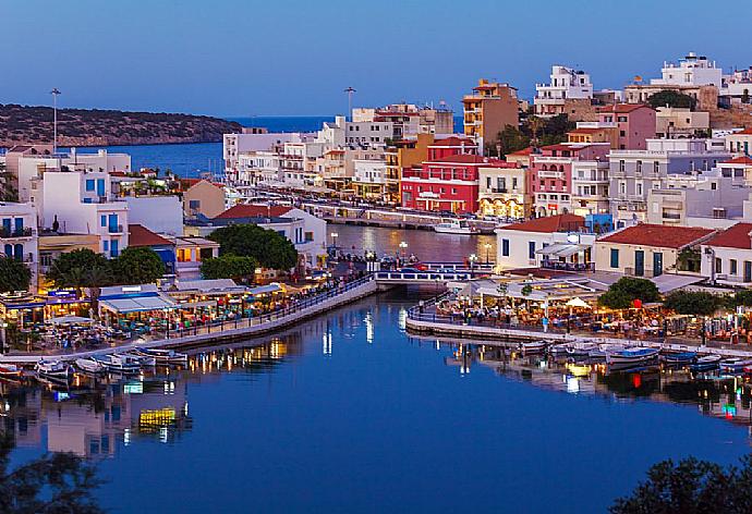 Agios Nikolaos . - Villa Fengari . (Photo Gallery) }}
