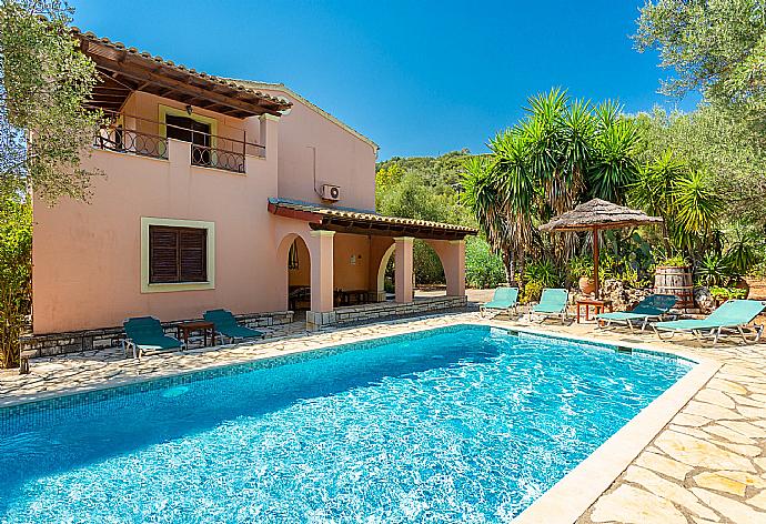 ,Beautiful villa with private pool and terrace . - Villa Apollo . (Fotogalerie) }}