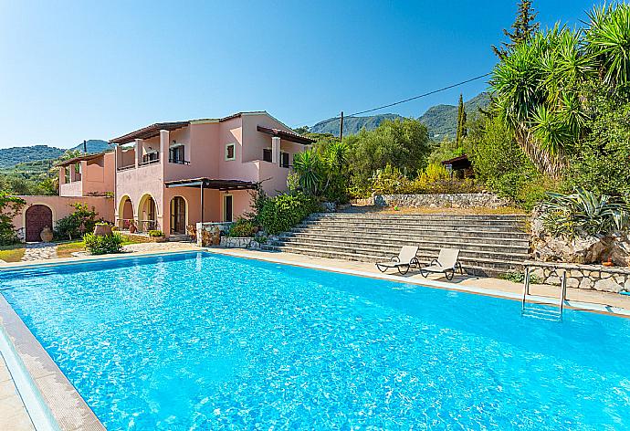 Beautiful villa with private pool and terrace with panoramic sea views . - Villa Luisa . (Galerie de photos) }}