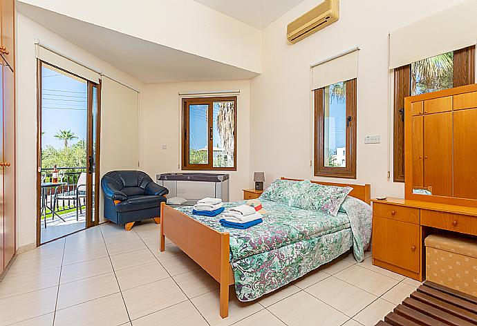 Villa Halima Fostira Bedroom