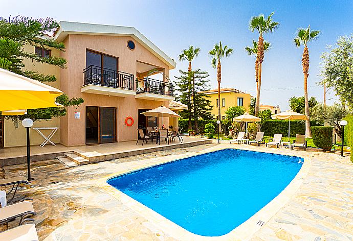 Beautiful villa with private pool, terrace, and garden . - Villa Halima Alexandros . (Galerie de photos) }}