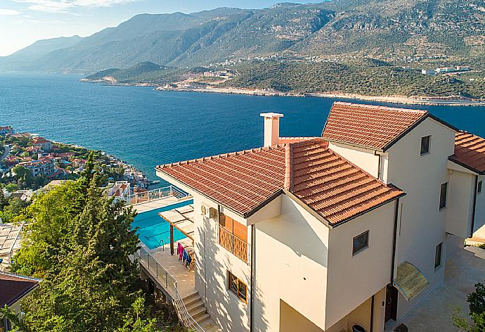 Beautiful villa with private pool and terrace with panoramic sea views . - Villa Suzan . (Photo Gallery) }}