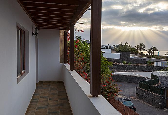 Sunrise from the balcony . - Casa Raul . (Galería de imágenes) }}
