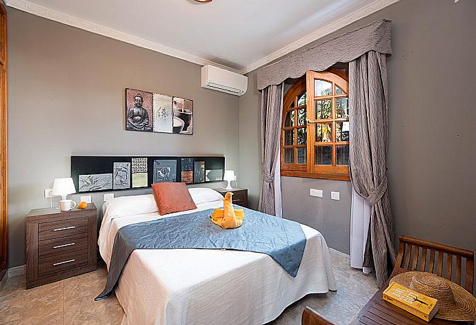 Double bedroom with A/C . - Villa Palmira . (Photo Gallery) }}