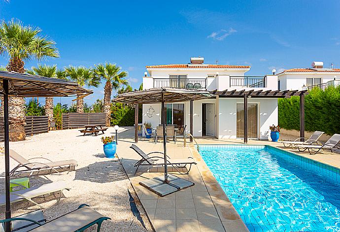 Beautiful villa with private pool and terrace with sea views . - Villa Aspelia . (Fotogalerie) }}