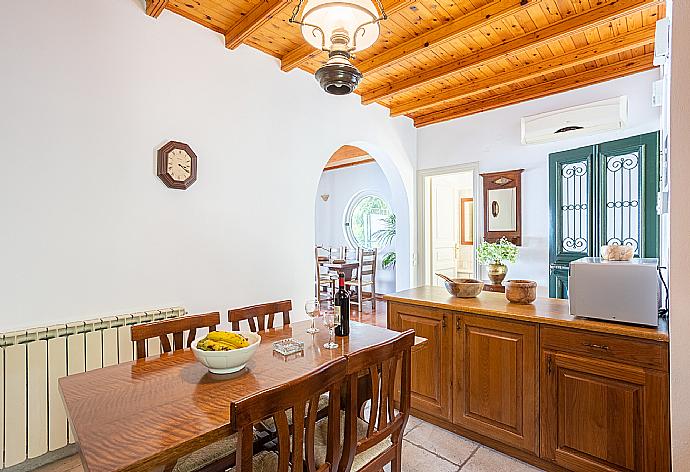 Equipped kitchen . - Villa Elpida . (Photo Gallery) }}