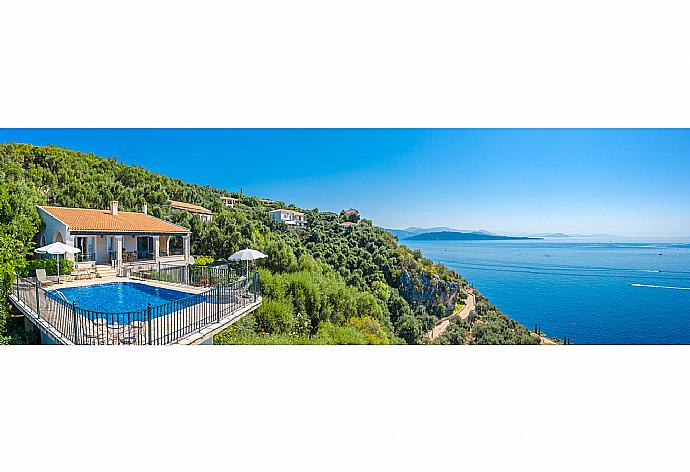 Aerial view of Villa Elpida . - Villa Elpida . (Галерея фотографий) }}