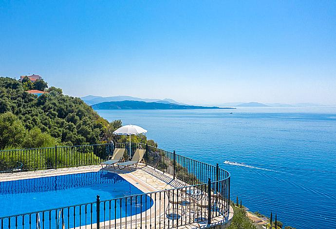 Private pool and terrace with panoramic sea views . - Villa Elpida . (Photo Gallery) }}