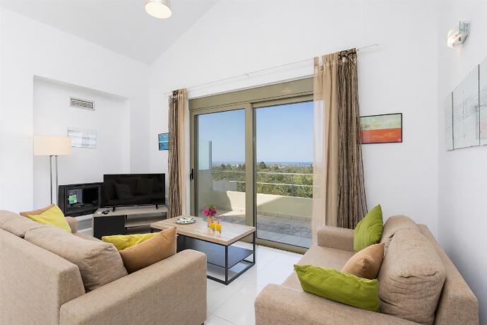  . - Villa Litsa . (Photo Gallery) }}