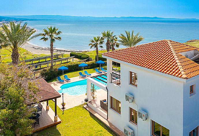 ,Beautiful villa with private pool, terrace, and garden with panoramic sea views . - Villa Pelagos . (Galería de imágenes) }}