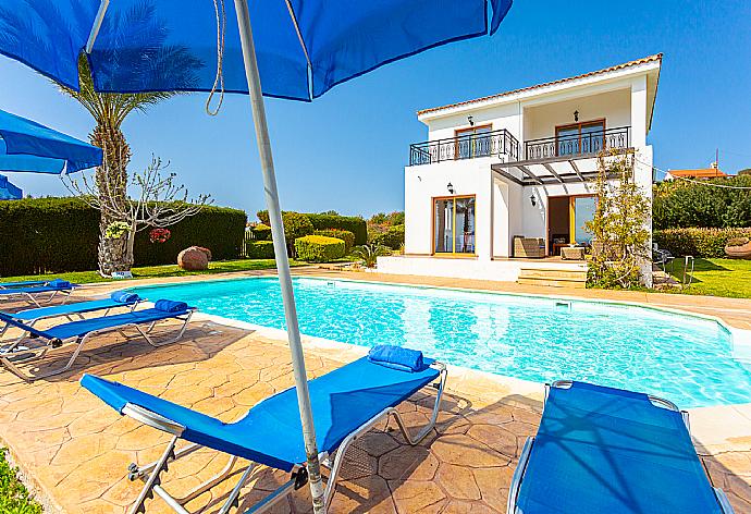 Beautiful villa with private pool, terrace, and garden with panoramic sea views . - Villa Pelagos . (Galería de imágenes) }}