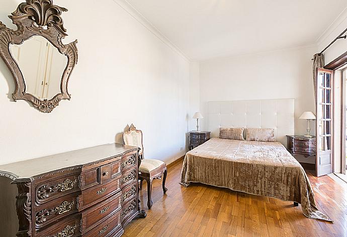 Double bedroom with terrace access . - Brisa Do Mar . (Galería de imágenes) }}