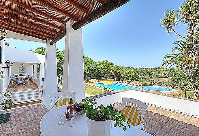 Terrace area . - Monte Branco . (Galería de imágenes) }}