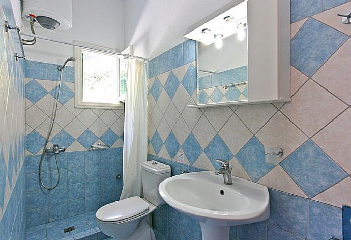 Irena Bathroom