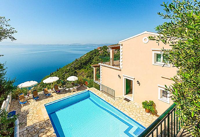 ,Beautiful villa with private pool, terrace, and panoramic views . - Villa Armandos . (Galería de imágenes) }}