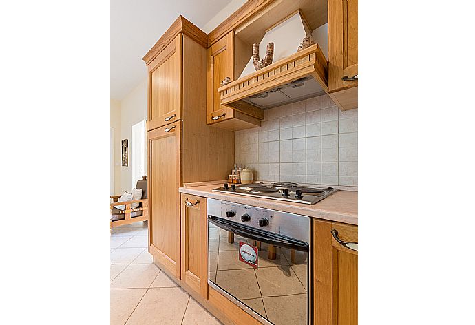 Equipped kitchen . - Villa Aris . (Fotogalerie) }}