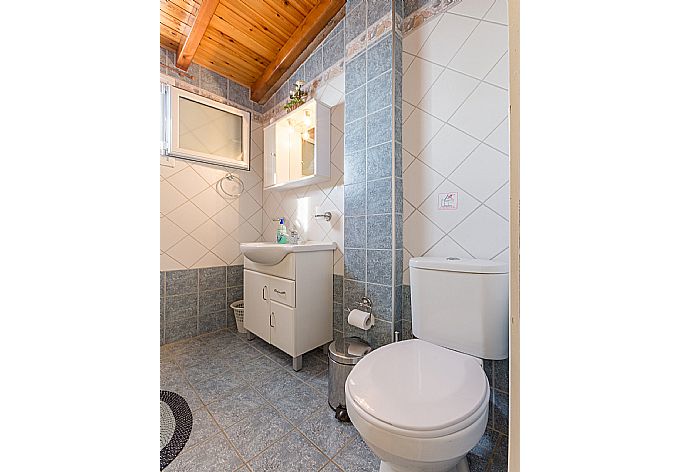 Villa Aris Bathroom