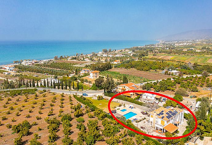 Aerial view showing location of Villa Xenios Dias . - Villa Xenios Dias . (Photo Gallery) }}