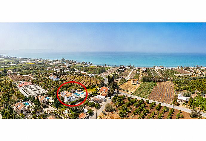 Aerial view showing location of Villa Xenios Dias . - Villa Xenios Dias . (Galerie de photos) }}