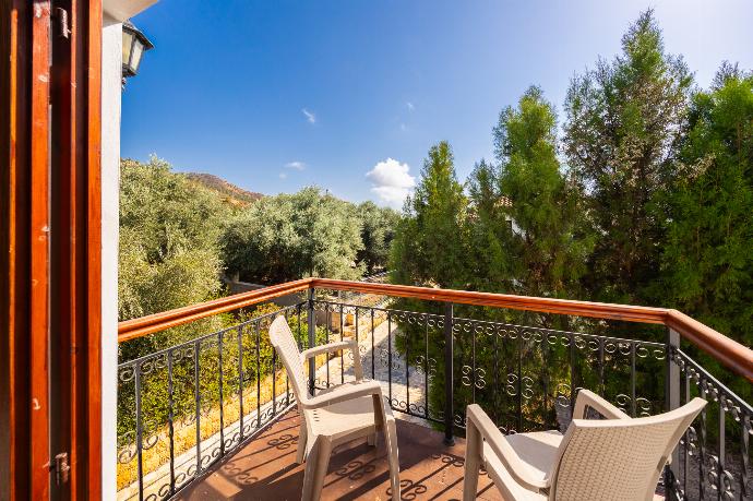 Balcony . - Villa Ariadne . (Photo Gallery) }}