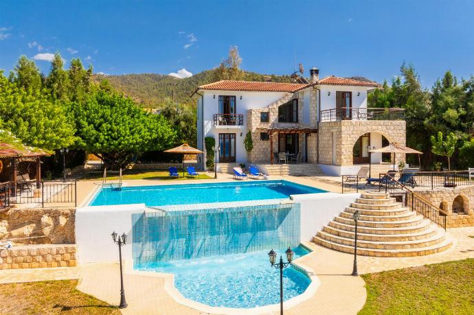  . - Villa Ariadne . (Photo Gallery) }}