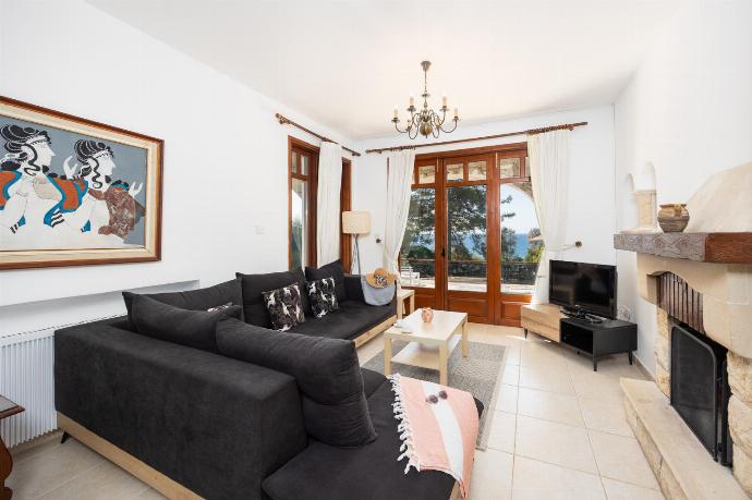  . - Villa Ariadne . (Photo Gallery) }}