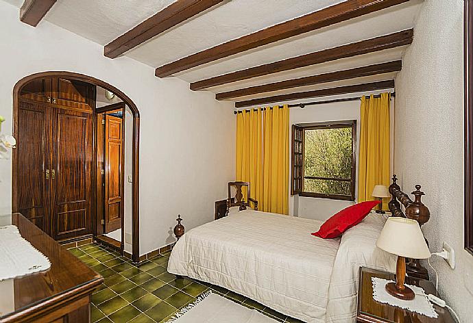 Double bedroom with A/C and en suite bathroom  . - Villa Ciutada . (Galerie de photos) }}