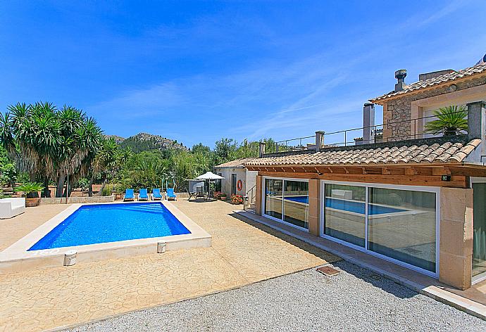 ,Beautiful Villa with Private Pool, Terrace and Garden . - Villa Alcux . (Galería de imágenes) }}