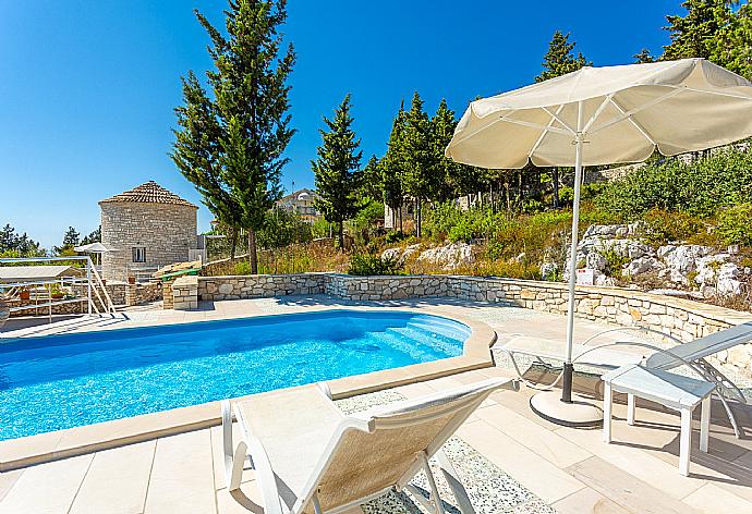 Beautiful villa with private pool and terrace with sea views . - Villa Windmill . (Galería de imágenes) }}