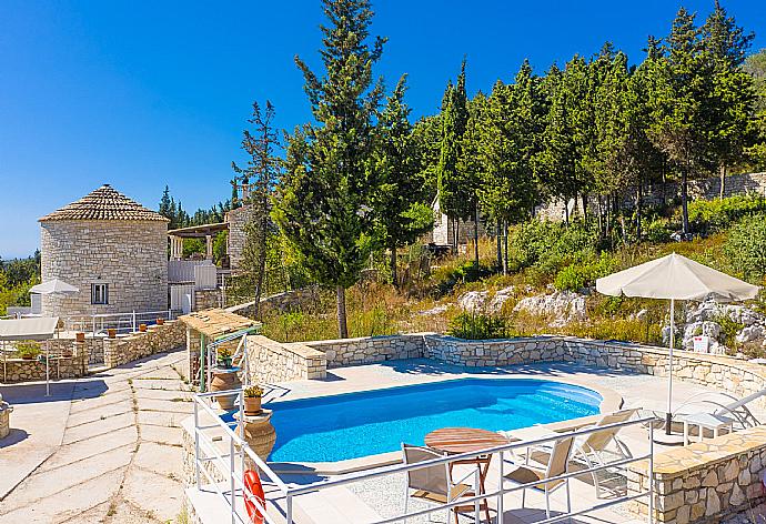 Beautiful villa with private pool and terrace with sea views . - Villa Windmill . (Galería de imágenes) }}