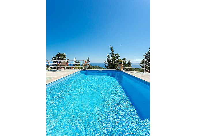 Private pool and terrace with sea views . - Villa Windmill . (Fotogalerie) }}