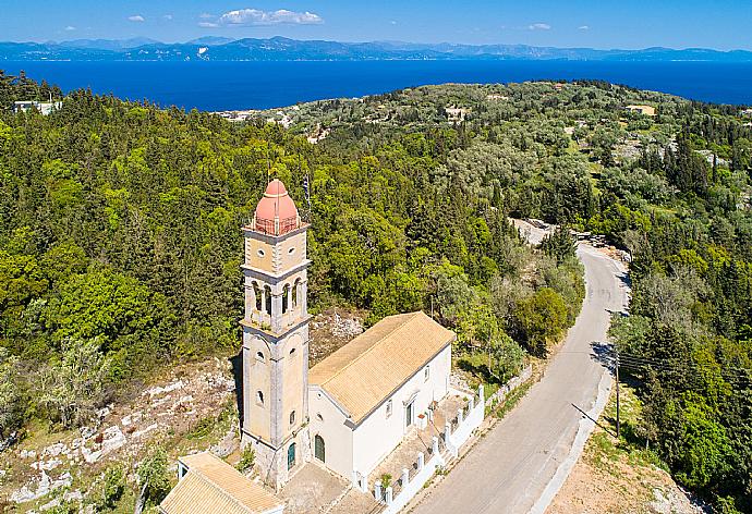 Church in Magazia . - Villa Windmill . (Galería de imágenes) }}