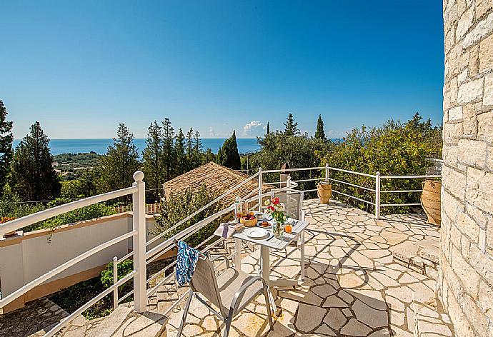 Terrace . - Villa Windmill . (Fotogalerie) }}