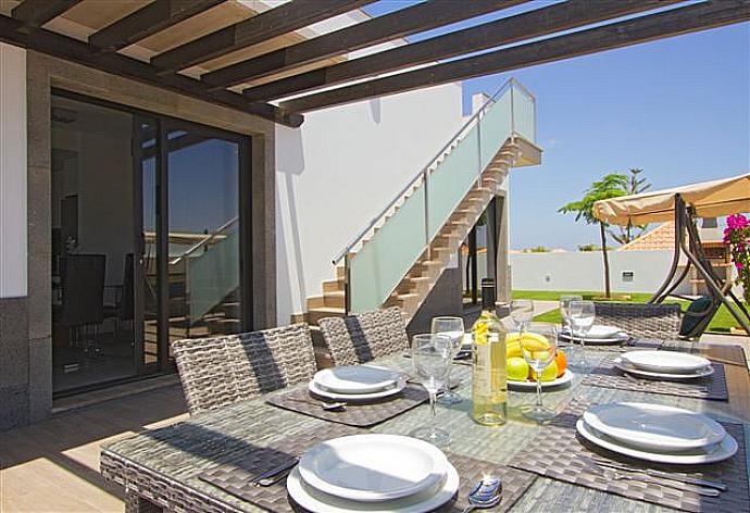 Terrace area . - Villa Dream Dos . (Photo Gallery) }}