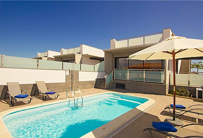  . - Villa Dream Tres . (Galería de imágenes) }}