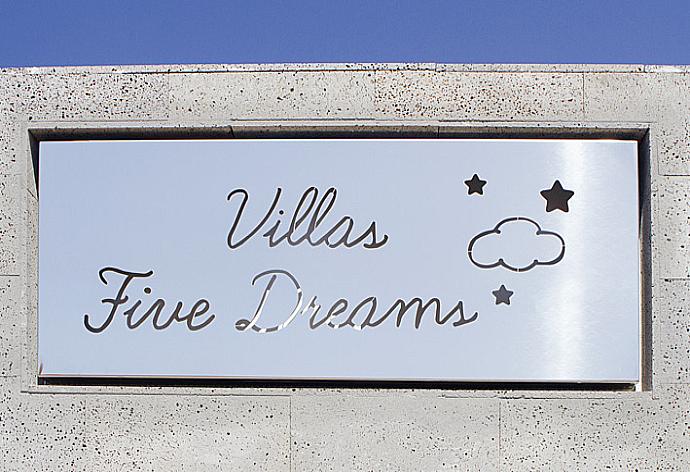 Villas Sign . - Villa Dream Cinco . (Galería de imágenes) }}