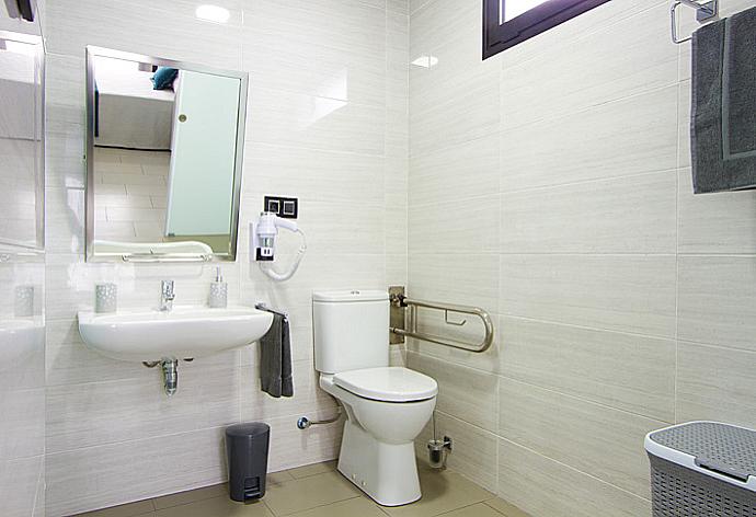 Bathroom . - Villa Dream Cinco . (Galería de imágenes) }}