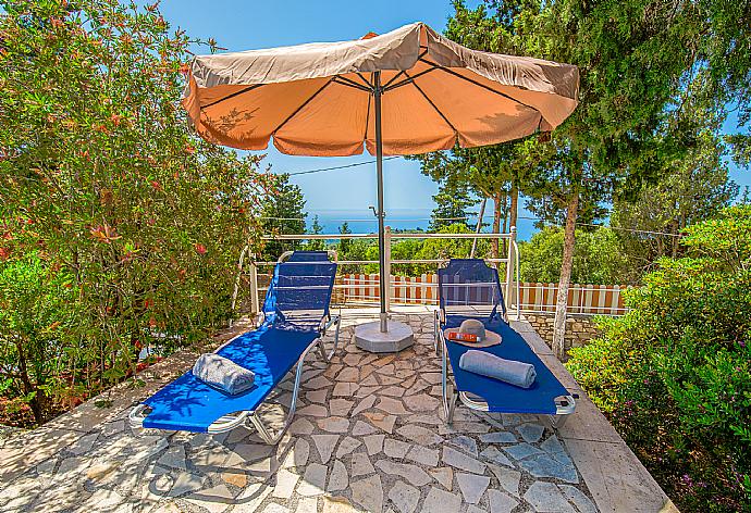 Terrace area with sea views . - Miller's Cottage . (Fotogalerie) }}