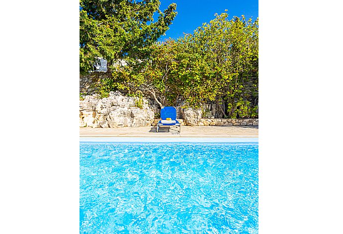 Private pool and terrace with sea views . - Miller's Cottage . (Fotogalerie) }}