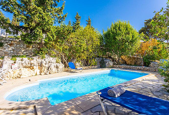 Private pool and terrace with sea views . - Miller's Cottage . (Galería de imágenes) }}