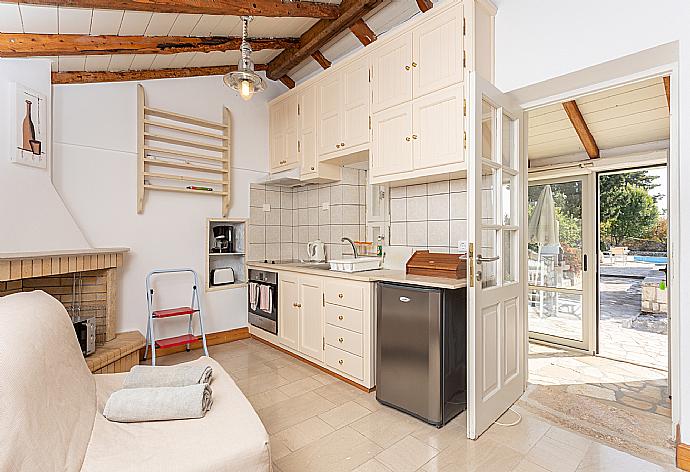 Equipped kitchen . - Miller's Cottage . (Fotogalerie) }}